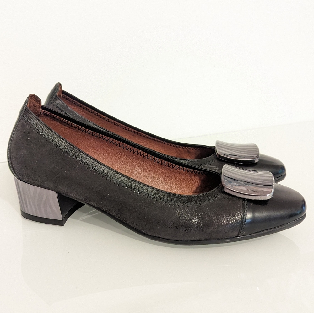 Hispanitas black leather pump 37EU
